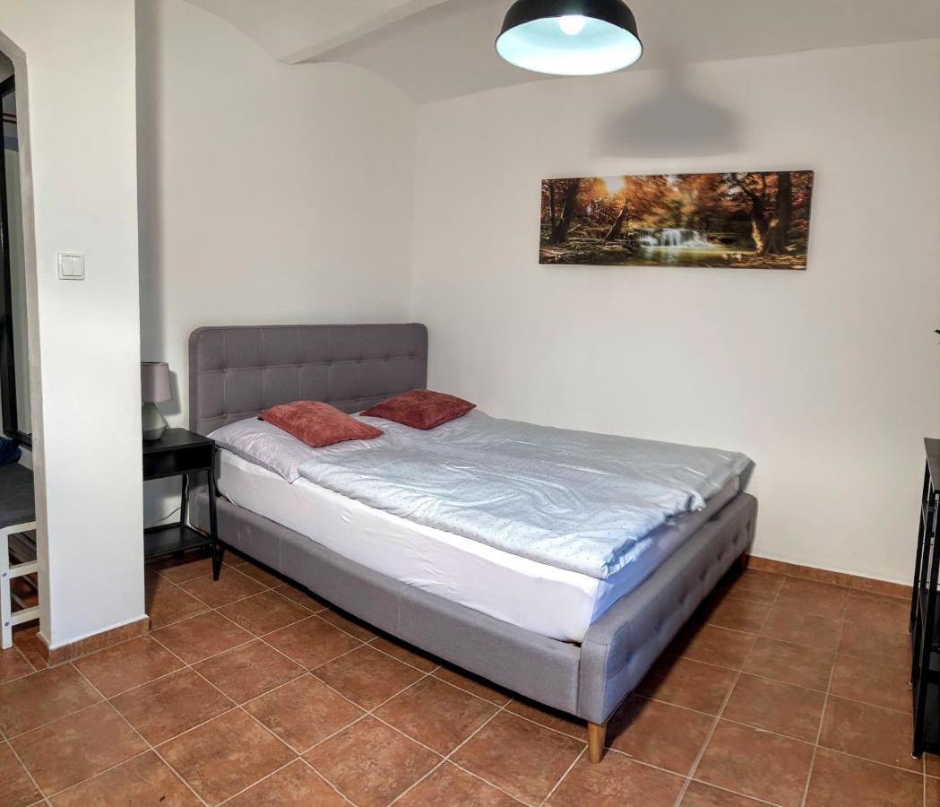 Apartmany U Reky Nezarky Lasenice Exterior photo