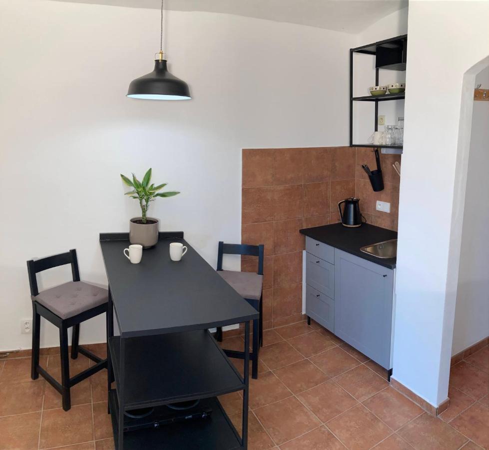 Apartmany U Reky Nezarky Lasenice Exterior photo